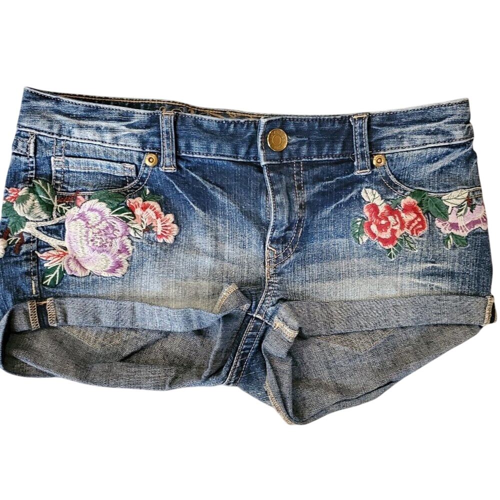 Express Shorts size 4 Floral Embroidered